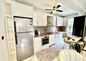 Gemütliche 2+1-Wohnung im Stadtteil Oba, 300 m vom Meer entfernt