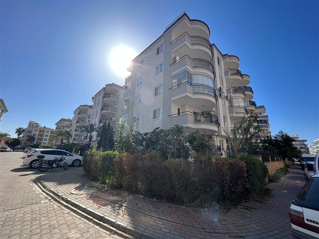 Geräumiges 2+1 Apartment nur 500 m vom Meer entfernt im Stadtteil Oba