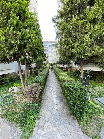 Geräumiges 2+1 Apartment nur 500 m vom Meer entfernt im Stadtteil Oba