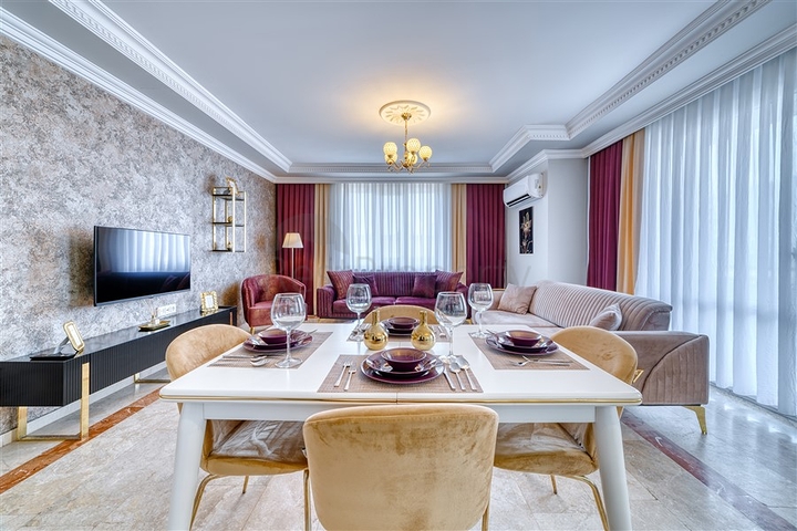 Geräumige Wohnung im Stadtteil Mahmutlar mit Meer- und Bergblick