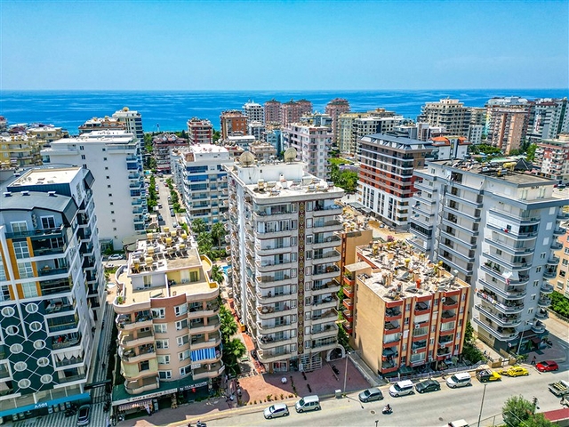 Geräumige Wohnung im Stadtteil Mahmutlar mit Meer- und Bergblick