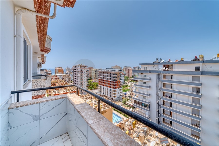 Geräumige Wohnung im Stadtteil Mahmutlar mit Meer- und Bergblick