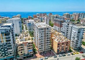 Geräumige Wohnung im Stadtteil Mahmutlar mit Meer- und Bergblick