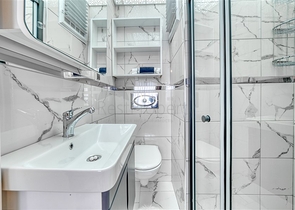 Geräumige Wohnung im Stadtteil Mahmutlar mit Meer- und Bergblick