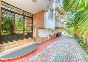 Geräumige Wohnung im Stadtteil Mahmutlar mit Meer- und Bergblick