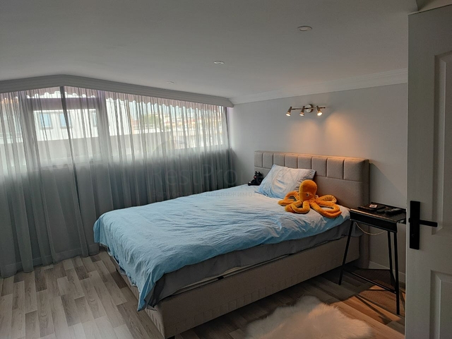 Geräumiges 4+1 Penthouse 250 m vom Meer entfernt