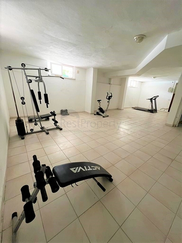 Geräumiges 4+1 Penthouse 250 m vom Meer entfernt