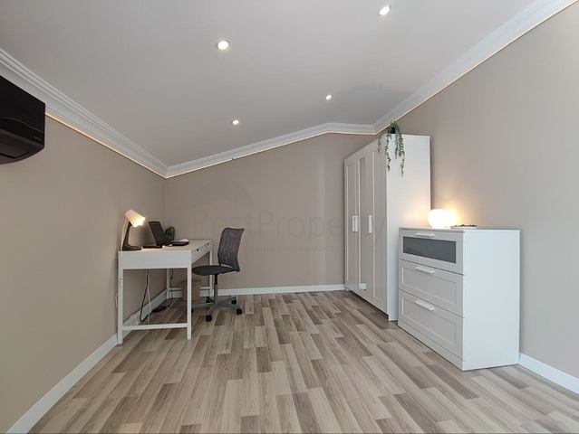 Geräumiges 4+1 Penthouse 250 m vom Meer entfernt