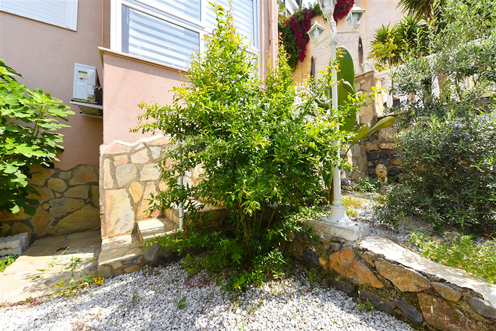 Stadthaus 2+1 600 m vom Meer entfernt im Stadtteil Kargicak Stadthaus 2+1 600 m vom Meer entfernt im Stadtteil Kargicak