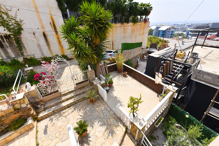 Stadthaus 2+1 600 m vom Meer entfernt im Stadtteil Kargicak Stadthaus 2+1 600 m vom Meer entfernt im Stadtteil Kargicak