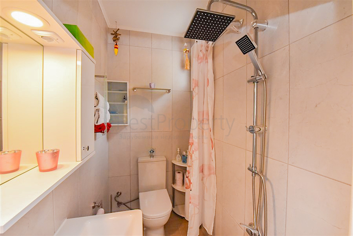 Stadthaus 2+1 600 m vom Meer entfernt im Stadtteil Kargicak Stadthaus 2+1 600 m vom Meer entfernt im Stadtteil Kargicak