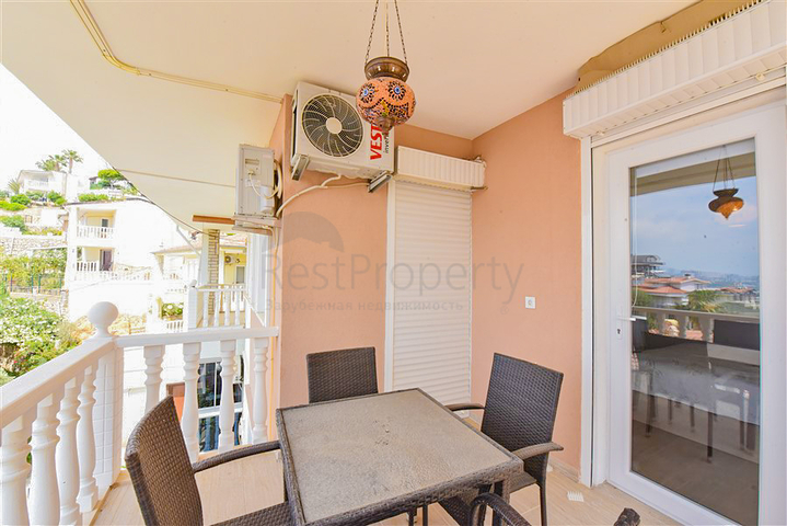 Stadthaus 2+1 600 m vom Meer entfernt im Stadtteil Kargicak Stadthaus 2+1 600 m vom Meer entfernt im Stadtteil Kargicak