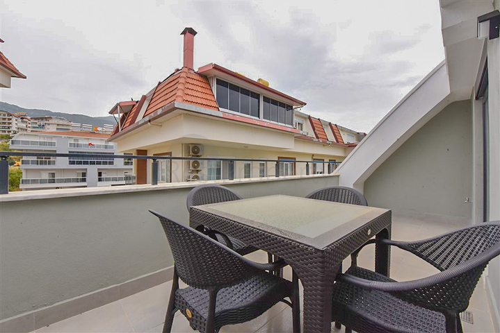 Möbliertes Penthouse 2+1 für langfristige Miete in der Gegend von Oba