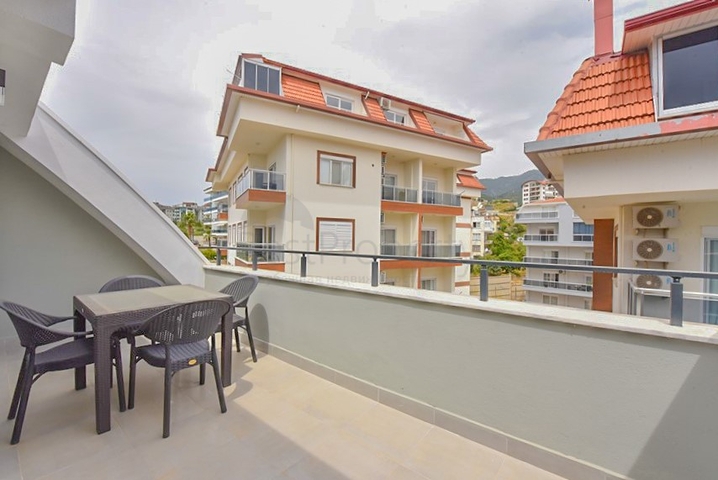 Möbliertes Penthouse 2+1 für langfristige Miete in der Gegend von Oba