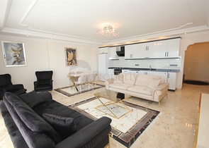 Möblierte 2+1-Wohnung im Stadtteil Mahmutlar