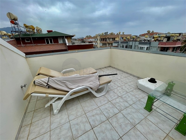 Geräumiges Penthouse vom Eigentümer 4+1, 300 Meter vom Meer entfernt in der Nähe von Oba