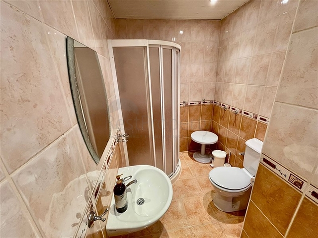 Geräumiges Penthouse vom Eigentümer 4+1, 300 Meter vom Meer entfernt in der Nähe von Oba