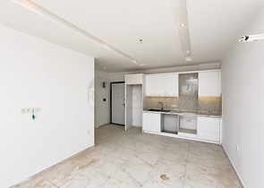 1+1 Wohnung in einem schicken Komplex vom Eigentümer im Stadtteil Avsallar