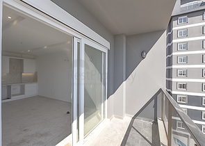 1+1 Wohnung in einem schicken Komplex vom Eigentümer im Stadtteil Avsallar