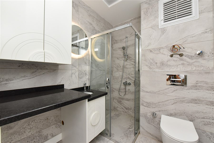 Wohnung 2+1 im Stadtteil Mahmutlar, 400 m vom Meer entfernt 