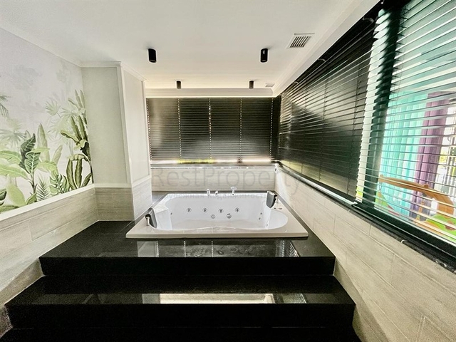 Gartendoppel in der Nähe von Oba