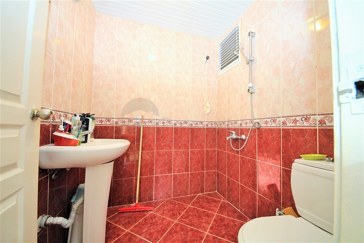 Geräumige 2+1-Wohnung 300 Meter vom Meer entfernt