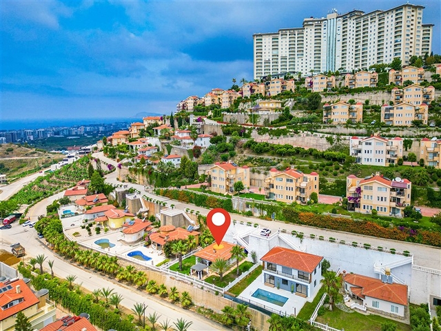 Villa mit herrlicher Aussicht in Kargicak Villa mit herrlicher Aussicht in Kargicak