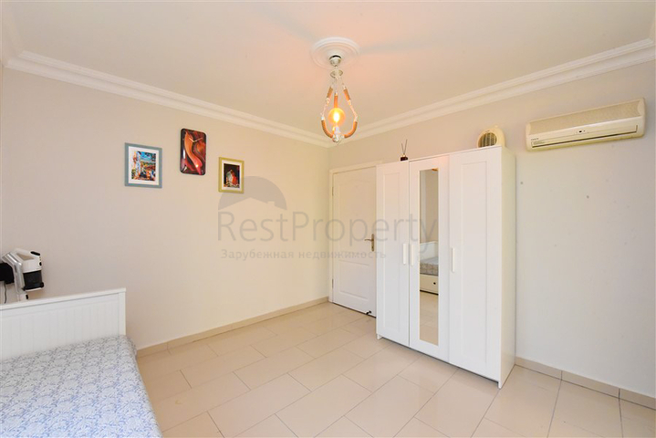 2+1 Wohnung an der ersten Küste im Stadtteil Demirtas