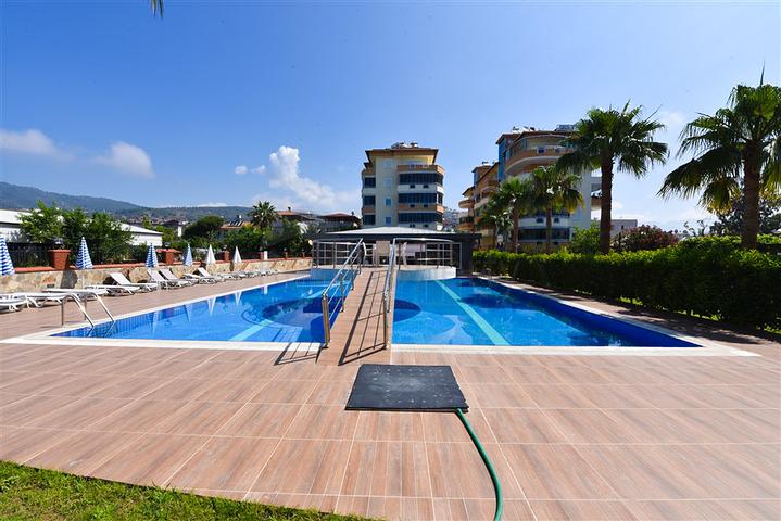 2+1 Wohnung an der ersten Küste im Stadtteil Demirtas