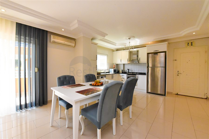 2+1 Wohnung an der ersten Küste im Stadtteil Demirtas