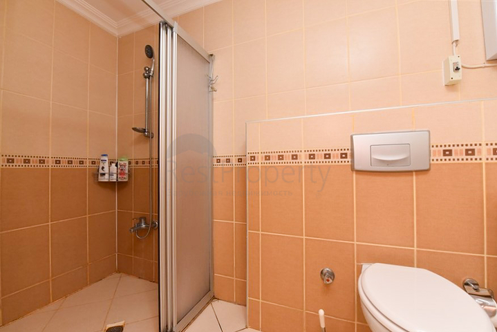 2+1 Wohnung an der ersten Küste im Stadtteil Demirtas