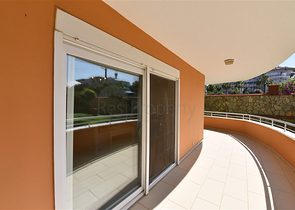 2+1 Wohnung an der ersten Küste im Stadtteil Demirtas