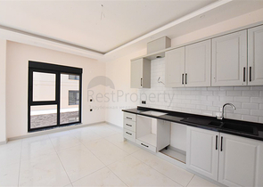 3+1 Apartment in einem neuen Komplex im Stadtteil Oba