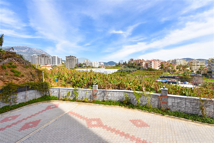 1+1 Wohnung mit Möbeln und Geräten, im Stadtteil Mahmutlar