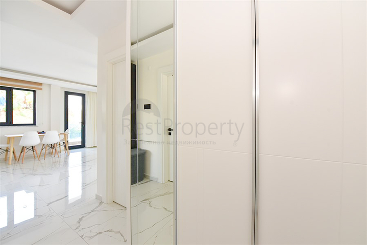 1+1 Wohnung mit Möbeln und Geräten, im Stadtteil Mahmutlar