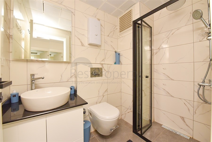 1+1 Wohnung mit Möbeln und Geräten, im Stadtteil Mahmutlar