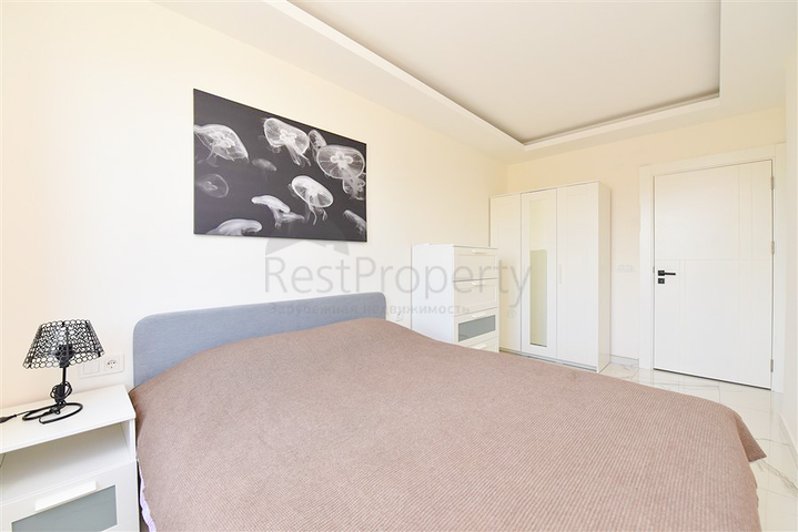 1+1 Wohnung mit Möbeln und Geräten, im Stadtteil Mahmutlar