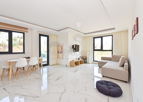 1+1 Wohnung mit Möbeln und Geräten, im Stadtteil Mahmutlar