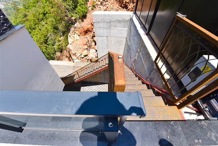 4+2 Villa mit Pool und Blick auf das Mittelmeer