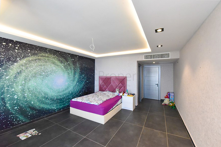 4+2 Villa mit Pool und Blick auf das Mittelmeer