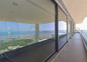 4+2 Villa mit Pool und Blick auf das Mittelmeer