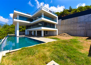 4+2 Villa mit Pool und Blick auf das Mittelmeer