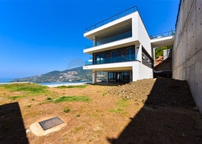 4+2 Villa mit Pool und Blick auf das Mittelmeer