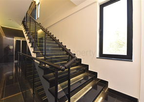 4+2 Villa mit Pool und Blick auf das Mittelmeer