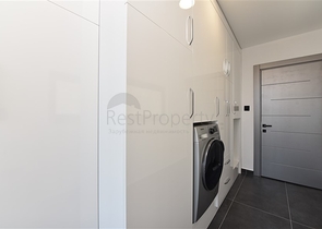 4+2 Villa mit Pool und Blick auf das Mittelmeer