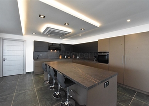 4+2 Villa mit Pool und Blick auf das Mittelmeer