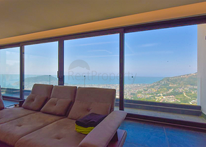 4+2 Villa mit Pool und Blick auf das Mittelmeer