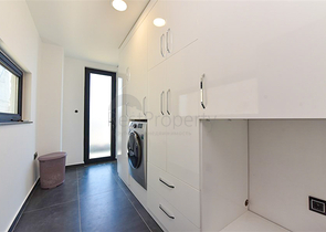 4+2 Villa mit Pool und Blick auf das Mittelmeer