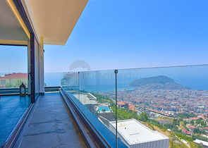 4+2 Villa mit Pool und Blick auf das Mittelmeer