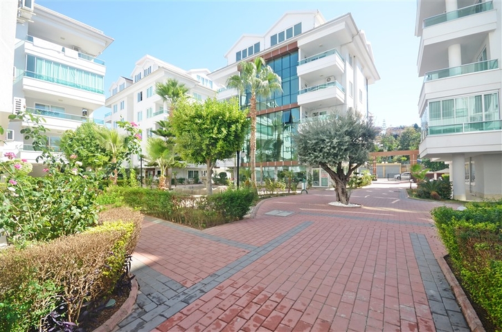 Geräumiges Penthouse für eine große Familie am Mittelmeer